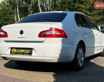 Білий Шкода Суперб, об'ємом двигуна 1.6 л та пробігом 183 тис. км за 8250 $, фото 6 на Automoto.ua