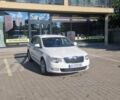 Белый Шкода Суперб, объемом двигателя 1.8 л и пробегом 153 тыс. км за 8000 $, фото 2 на Automoto.ua