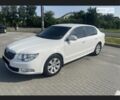 Белый Шкода Суперб, объемом двигателя 1.6 л и пробегом 300 тыс. км за 7500 $, фото 1 на Automoto.ua