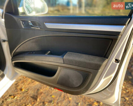 Белый Шкода Суперб, объемом двигателя 1.8 л и пробегом 238 тыс. км за 8999 $, фото 20 на Automoto.ua