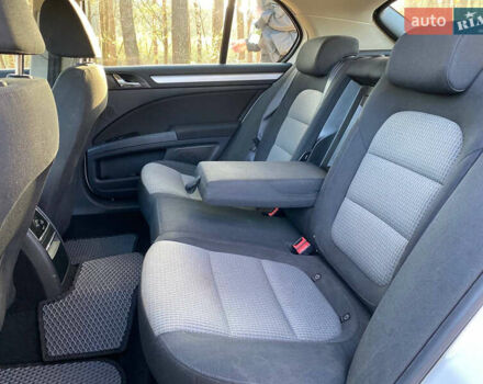 Белый Шкода Суперб, объемом двигателя 1.8 л и пробегом 238 тыс. км за 8999 $, фото 27 на Automoto.ua