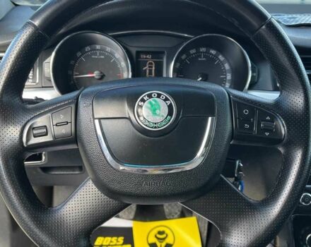 Шкода Суперб 2012 у Коломые на Automoto.ua Білий Шкода Суперб, об'ємом двигуна 2 л та пробігом 254 тис. км за 9200 $, фото 10 на Automoto.ua