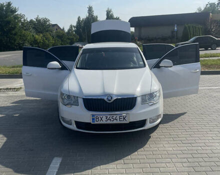 Білий Шкода Суперб, об'ємом двигуна 1.6 л та пробігом 300 тис. км за 7500 $, фото 7 на Automoto.ua