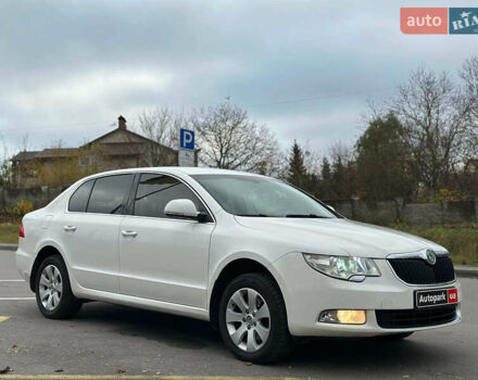 Білий Шкода Суперб, об'ємом двигуна 1.8 л та пробігом 230 тис. км за 8190 $, фото 7 на Automoto.ua
