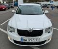 Белый Шкода Суперб, объемом двигателя 1.8 л и пробегом 109 тыс. км за 10500 $, фото 1 на Automoto.ua