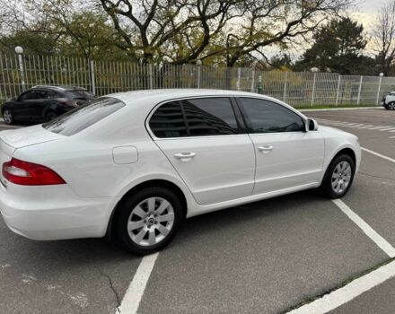 Белый Шкода Суперб, объемом двигателя 1.8 л и пробегом 109 тыс. км за 10500 $, фото 22 на Automoto.ua