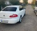 Белый Шкода Суперб, объемом двигателя 1.8 л и пробегом 184 тыс. км за 8500 $, фото 1 на Automoto.ua