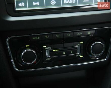 Белый Шкода Суперб, объемом двигателя 1.8 л и пробегом 162 тыс. км за 11500 $, фото 16 на Automoto.ua