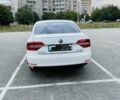 Білий Шкода Суперб, об'ємом двигуна 1.8 л та пробігом 299 тис. км за 8999 $, фото 3 на Automoto.ua