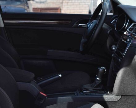 Білий Шкода Суперб, об'ємом двигуна 1.8 л та пробігом 255 тис. км за 10150 $, фото 12 на Automoto.ua