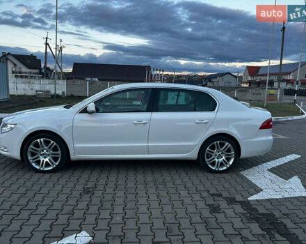 Шкода Суперб 2013 у Чернівцях на Automoto.ua Білий Шкода Суперб, об'ємом двигуна 1.8 л та пробігом 170 тис. км за 11800 $, фото 6 на Automoto.ua