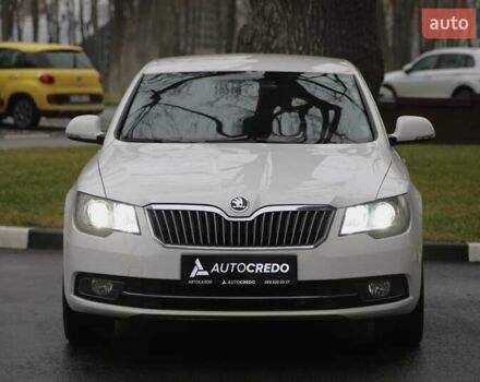 Белый Шкода Суперб, объемом двигателя 1.8 л и пробегом 162 тыс. км за 11500 $, фото 1 на Automoto.ua