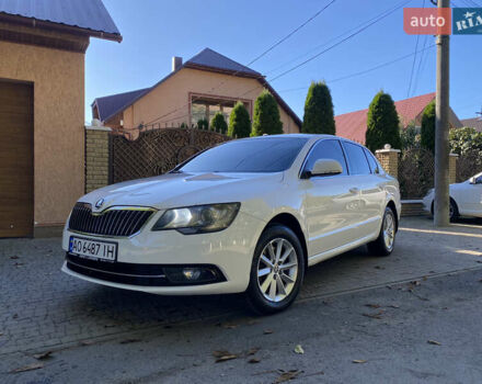Белый Шкода Суперб, объемом двигателя 1.8 л и пробегом 250 тыс. км за 10800 $, фото 5 на Automoto.ua