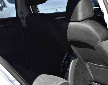 Білий Шкода Суперб, об'ємом двигуна 1.8 л та пробігом 255 тис. км за 10150 $, фото 17 на Automoto.ua