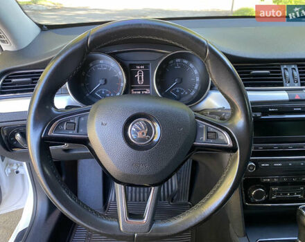 Белый Шкода Суперб, объемом двигателя 1.8 л и пробегом 250 тыс. км за 10800 $, фото 26 на Automoto.ua