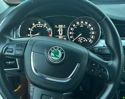 Шкода Суперб 2013 у Чернівцях на Automoto.ua Білий Шкода Суперб, об'ємом двигуна 1.8 л та пробігом 170 тис. км за 11800 $, фото 25 на Automoto.ua