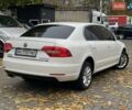 Шкода Суперб 2013 у Дніпро (Дніпропетровську) на Automoto.ua Білий Шкода Суперб, об'ємом двигуна 1.8 л та пробігом 300 тис. км за 8700 $, фото 3 на Automoto.ua