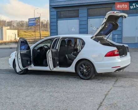 Белый Шкода Суперб, объемом двигателя 1.8 л и пробегом 140 тыс. км за 11300 $, фото 6 на Automoto.ua