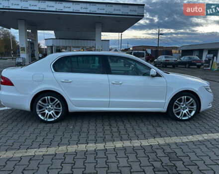 Шкода Суперб 2013 у Чернівцях на Automoto.ua Білий Шкода Суперб, об'ємом двигуна 1.8 л та пробігом 170 тис. км за 11800 $, фото 2 на Automoto.ua