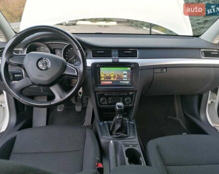 Білий Шкода Суперб, об'ємом двигуна 1.8 л та пробігом 162 тис. км за 11700 $, фото 10 на Automoto.ua