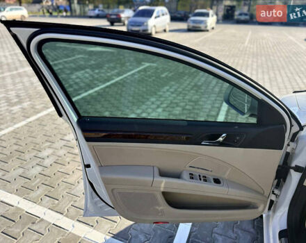 Білий Шкода Суперб, об'ємом двигуна 1.8 л та пробігом 179 тис. км за 11700 $, фото 36 на Automoto.ua