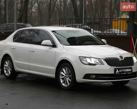 Белый Шкода Суперб, объемом двигателя 1.8 л и пробегом 162 тыс. км за 11500 $, фото 2 на Automoto.ua