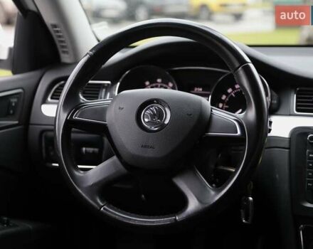 Белый Шкода Суперб, объемом двигателя 1.8 л и пробегом 162 тыс. км за 11500 $, фото 13 на Automoto.ua