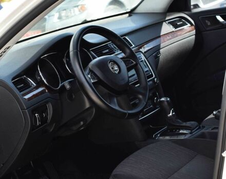 Білий Шкода Суперб, об'ємом двигуна 1.8 л та пробігом 255 тис. км за 10150 $, фото 6 на Automoto.ua