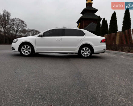 Белый Шкода Суперб, объемом двигателя 1.8 л и пробегом 428 тыс. км за 8999 $, фото 3 на Automoto.ua