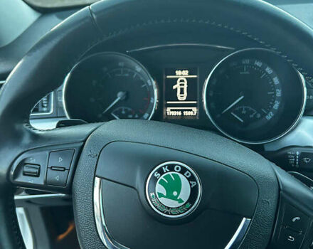 Шкода Суперб 2013 у Чернівцях на Automoto.ua Білий Шкода Суперб, об'ємом двигуна 1.8 л та пробігом 170 тис. км за 11800 $, фото 24 на Automoto.ua