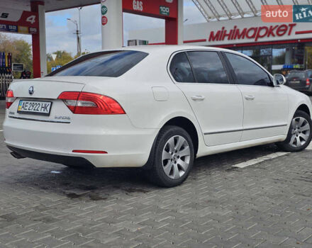 Білий Шкода Суперб, об'ємом двигуна 1.8 л та пробігом 255 тис. км за 11500 $, фото 6 на Automoto.ua