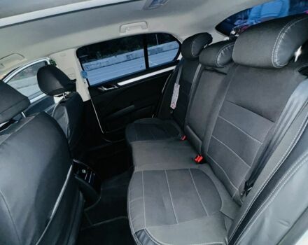 Білий Шкода Суперб, об'ємом двигуна 1.8 л та пробігом 299 тис. км за 8999 $, фото 1 на Automoto.ua