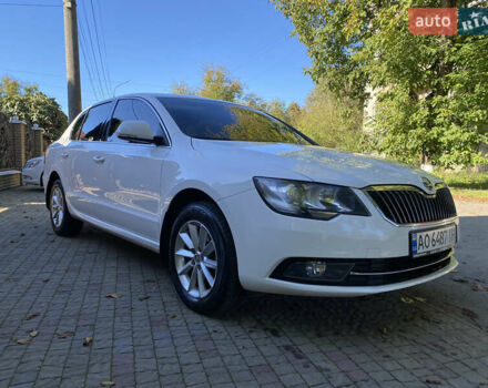 Белый Шкода Суперб, объемом двигателя 1.8 л и пробегом 250 тыс. км за 10800 $, фото 1 на Automoto.ua