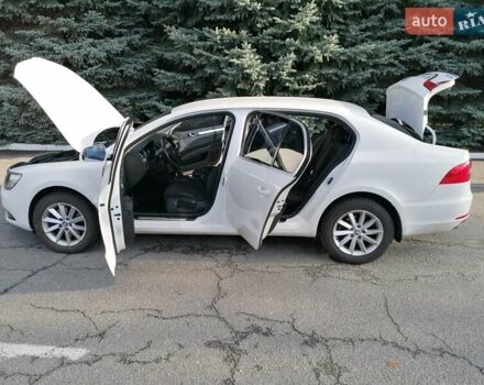 Білий Шкода Суперб, об'ємом двигуна 1.8 л та пробігом 162 тис. км за 11700 $, фото 7 на Automoto.ua