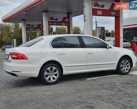 Білий Шкода Суперб, об'ємом двигуна 1.8 л та пробігом 255 тис. км за 11500 $, фото 3 на Automoto.ua