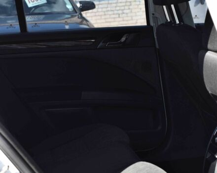 Білий Шкода Суперб, об'ємом двигуна 1.8 л та пробігом 255 тис. км за 10150 $, фото 16 на Automoto.ua