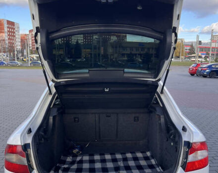 Белый Шкода Суперб, объемом двигателя 1.97 л и пробегом 298 тыс. км за 10200 $, фото 9 на Automoto.ua