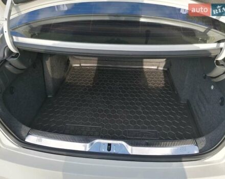 Білий Шкода Суперб, об'ємом двигуна 1.8 л та пробігом 162 тис. км за 11700 $, фото 6 на Automoto.ua