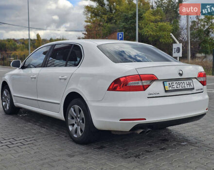 Білий Шкода Суперб, об'ємом двигуна 1.8 л та пробігом 255 тис. км за 11500 $, фото 4 на Automoto.ua