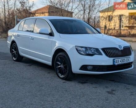 Белый Шкода Суперб, объемом двигателя 1.8 л и пробегом 140 тыс. км за 11300 $, фото 3 на Automoto.ua