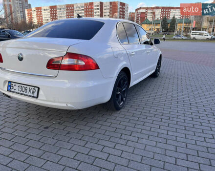 Белый Шкода Суперб, объемом двигателя 1.97 л и пробегом 298 тыс. км за 10200 $, фото 4 на Automoto.ua