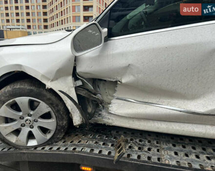 Шкода Суперб 2013 в Киеве на Automoto.ua Белый Шкода Суперб, объемом двигателя 1.97 л и пробегом 150 тыс. км за 3500 $, фото 4 на Automoto.ua