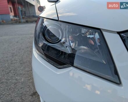 Белый Шкода Суперб, объемом двигателя 1.8 л и пробегом 140 тыс. км за 11300 $, фото 34 на Automoto.ua