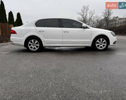 Белый Шкода Суперб, объемом двигателя 1.8 л и пробегом 428 тыс. км за 8999 $, фото 6 на Automoto.ua