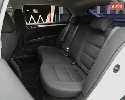 Белый Шкода Суперб, объемом двигателя 1.8 л и пробегом 162 тыс. км за 11500 $, фото 7 на Automoto.ua