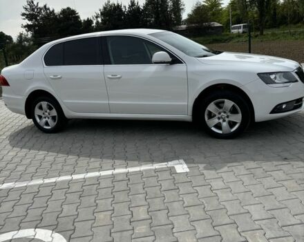 Белый Шкода Суперб, объемом двигателя 1.8 л и пробегом 180 тыс. км за 11600 $, фото 3 на Automoto.ua