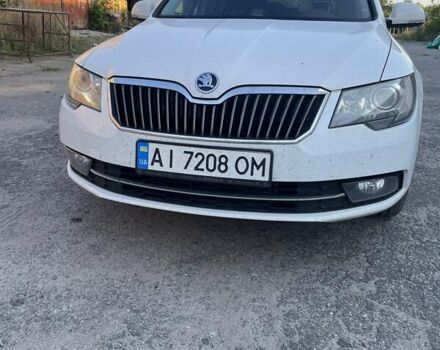 Белый Шкода Суперб, объемом двигателя 1.8 л и пробегом 262 тыс. км за 13500 $, фото 2 на Automoto.ua