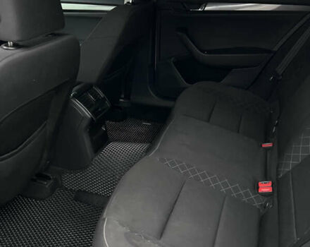 Белый Шкода Суперб, объемом двигателя 1.8 л и пробегом 258 тыс. км за 12999 $, фото 20 на Automoto.ua