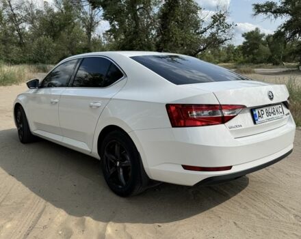 Белый Шкода Суперб, объемом двигателя 1.8 л и пробегом 170 тыс. км за 13500 $, фото 4 на Automoto.ua