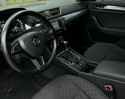 Белый Шкода Суперб, объемом двигателя 1.8 л и пробегом 258 тыс. км за 12999 $, фото 22 на Automoto.ua